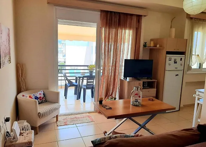 Square With Panoramic View Daire